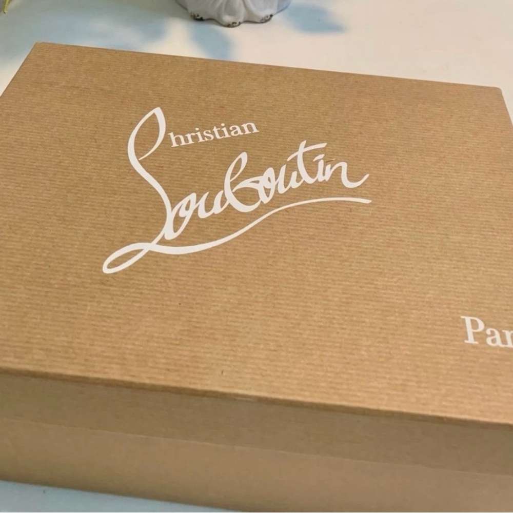 Christian Louboutin “So Kate” 85 Classic Black Pumps - Picture 3 of 9